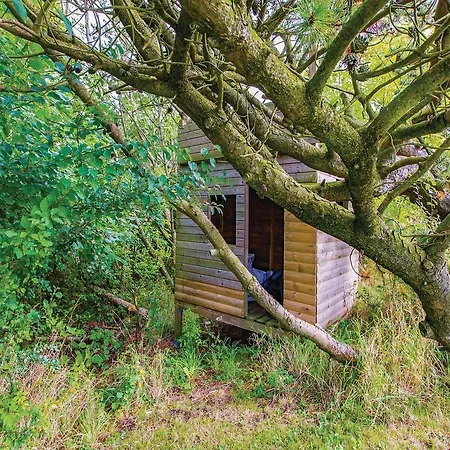 Three-bedroom Holiday In Holiday home